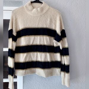 Belle by Belldini long Sleeve Womens Medium Sweater